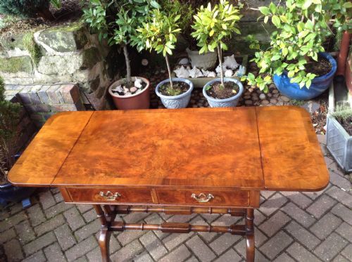 WALNUT SOFA TABLE BY WARING AND GILLOW - ADDITIONAL PHOTO 3