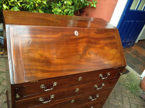 SUPER GEORGIAN MAHOGANY BUREAU - ADDITIONAL PHOTO 3