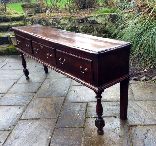 FANTASTIC GEORGIAN OAK DRESSER BASE - ADDITIONAL PHOTO 2