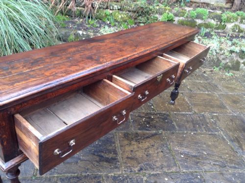 FANTASTIC GEORGIAN OAK DRESSER BASE - ADDITIONAL PHOTO 7
