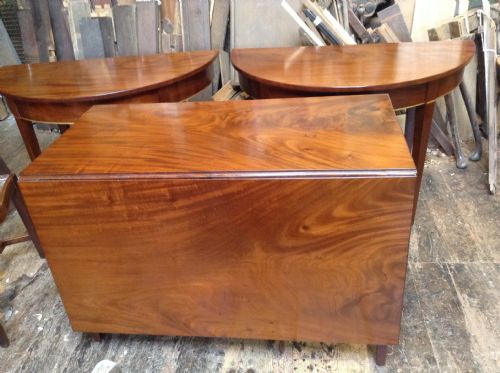 MAGNIFICENT GEORGIAN TEN SEATER DINING TABLE - ADDITIONAL PHOTO 2