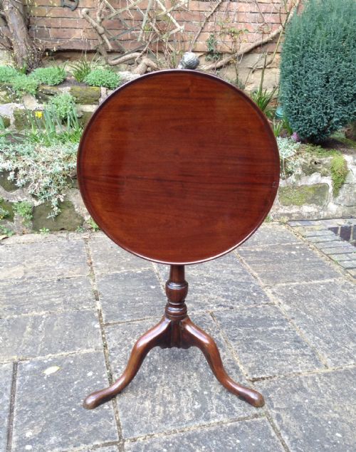 super cuban mahogany tray top tilt top tripod - CATEGORY: ANTIQUE TABLES - DATED 