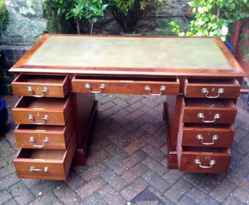 VICTORIAN MAHOGANY PEDESTAL DESK - ADDITIONAL PHOTO 1