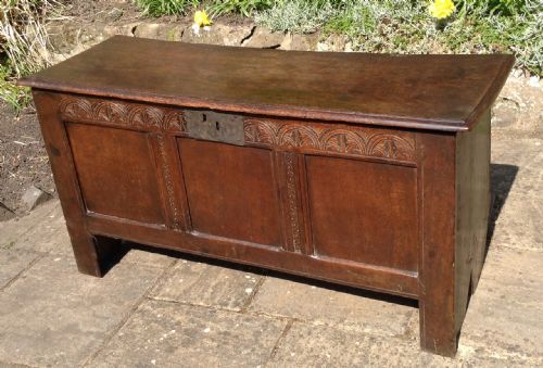 early 18th century oak coffer - CATEGORY: ANTIQUE CHESTS - DATED 1700