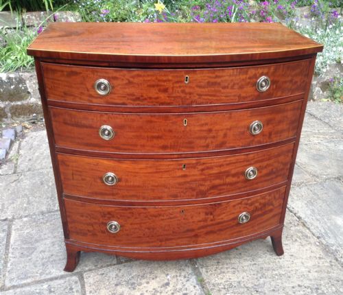 super small georgian mahogany bow fronted chest of drawers - CATEGORY: ANTIQUE CHEST OF DRAWERS - DATED 1800