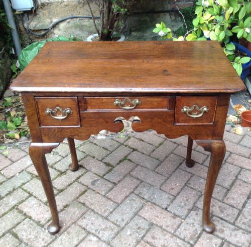 georgian cabriole leg oak lowboy - CATEGORY: ANTIQUE FURNITURE - DATED 1700