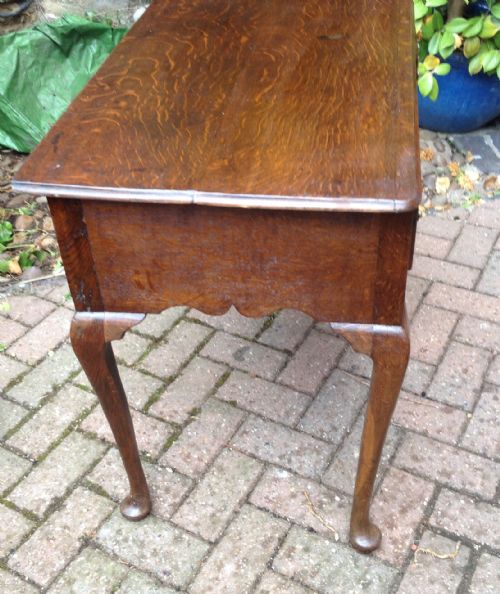 GEORGIAN CABRIOLE LEG OAK LOWBOY - ADDITIONAL PHOTO 1
