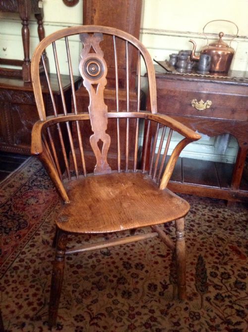 windsor armchair - CATEGORY: ANTIQUE CHAIRS - DATED VICTORIAN