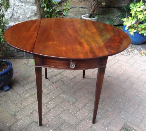 GEORGIAN OVAL MAHOGANY PEMBROKE TABLE - ADDITIONAL PHOTO 2
