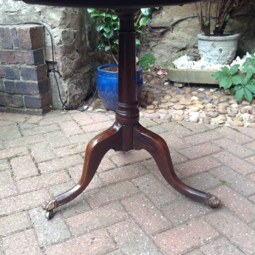 GEORGIAN OAK TRIPOD TIP UP TABLE - ADDITIONAL PHOTO 2