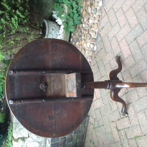 GEORGIAN OAK TRIPOD TIP UP TABLE - ADDITIONAL PHOTO 4