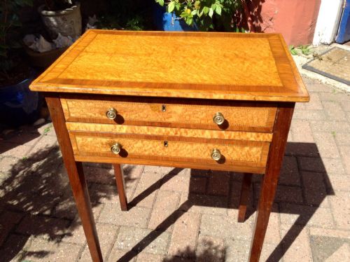 A VERY RARE BIRD'S EYE MAPLE SHERATON PERIOD WORK TABLE - ADDITIONAL PHOTO 1