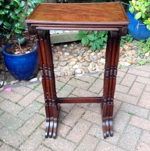 ELEGANT 19TH CENTURY NEST OF TABLES - ADDITIONAL PHOTO 7