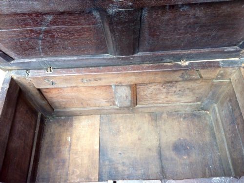 VERY SMALL OAK COFFER - ADDITIONAL PHOTO 3