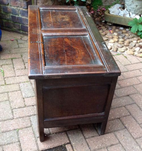 VERY SMALL OAK COFFER - ADDITIONAL PHOTO 5