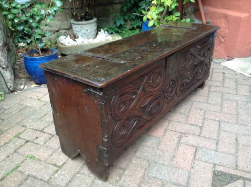 EARLY OAK COFFER - ADDITIONAL PHOTO 2