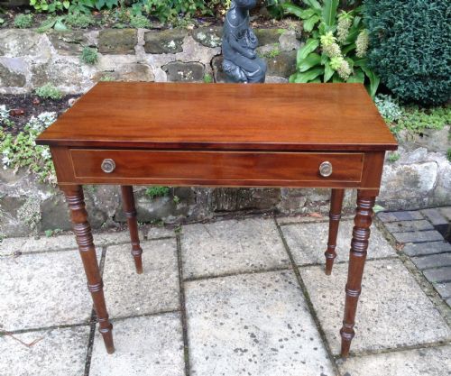 SUPER REGENCY MAHOGANY SIDE TABLE - ADDITIONAL PHOTO 1