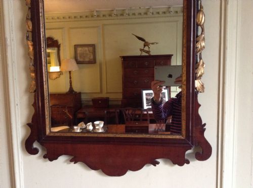 GEORGIAN FRET AND PARCEL GILT WALL MIRROR - ADDITIONAL PHOTO 3