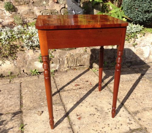 PRETTY MAHOGANY OCCASIONAL TABLE - ADDITIONAL PHOTO 4