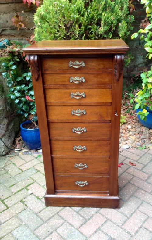 walnut wellington chest - CATEGORY: ANTIQUE CHEST OF DRAWERS - DATED VICTORIAN