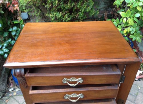 WALNUT WELLINGTON CHEST - ADDITIONAL PHOTO 2