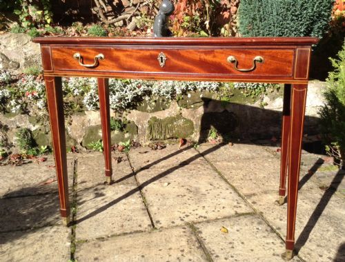 VERY PRETTY GEORGIAN MAHOGANY SIDE TABLE - ADDITIONAL PHOTO 1