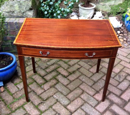 inlaid mahogany bow front side table - CATEGORY: ANTIQUE TABLES - DATED 19TH CENTURY