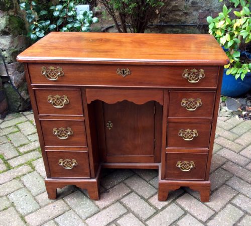 lady's kneehole desk - CATEGORY: ANTIQUE DESKS - DATED 1800