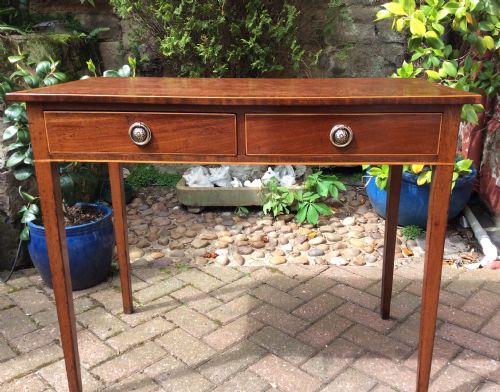 GEORGIAN MAHOGANY SIDE TABLE - ADDITIONAL PHOTO 1