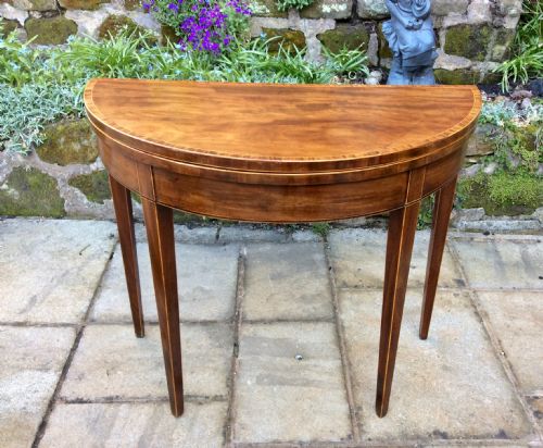 lovely georgian mahogany card table - CATEGORY: ANTIQUE TABLES - DATED GEORGIAN