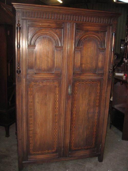 Small Oak Two Door Wardrobe Hall Robe