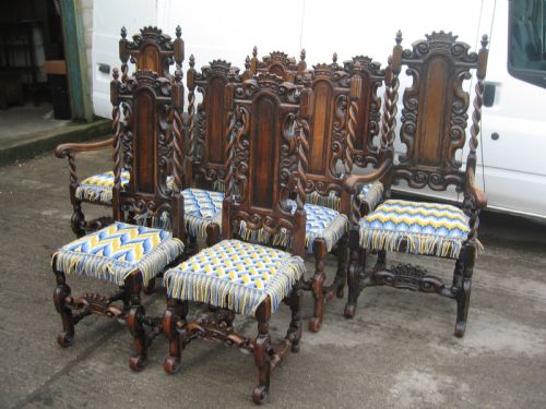 Impressive  Set of 8 Oak Dining  Chairs