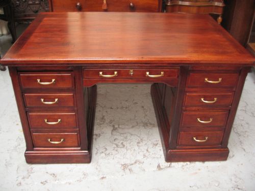 Mahogany Knee Hole Desk