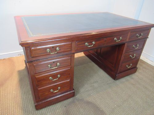 Mahogany Knee Hole Desk