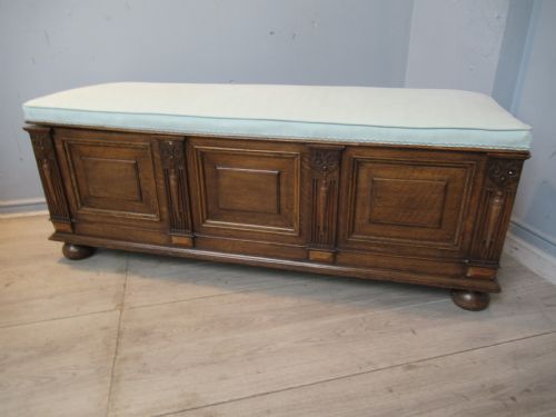 Long Oak Bedding Box