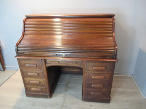LARGE OAK ROLL TOP DESK - ADDITIONAL PHOTO 1