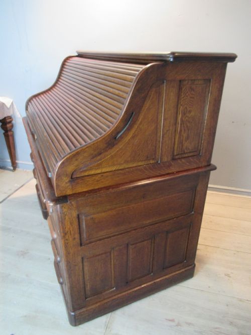 LARGE OAK ROLL TOP DESK - ADDITIONAL PHOTO 2