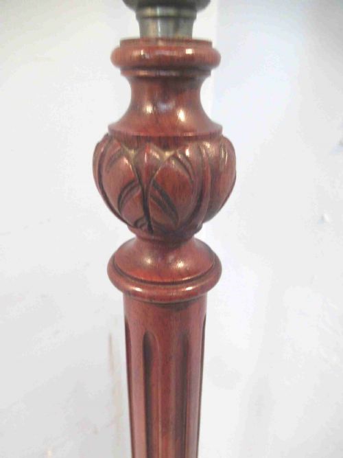 MAHOGANY CHIPPENDALE STYLE FLOOR LAMP - ADDITIONAL PHOTO 3