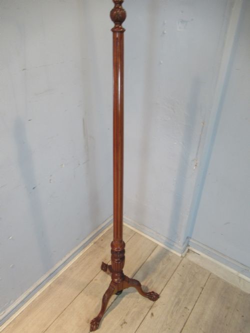 MAHOGANY CHIPPENDALE STYLE FLOOR LAMP - ADDITIONAL PHOTO 6