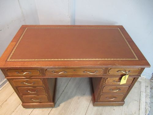 Edwardian Period Oak Knee Hole Desk by Maple &Co London