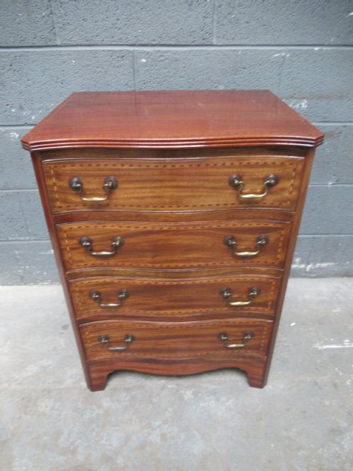1920s Small  Size  Mahogany  Chest of Drawers