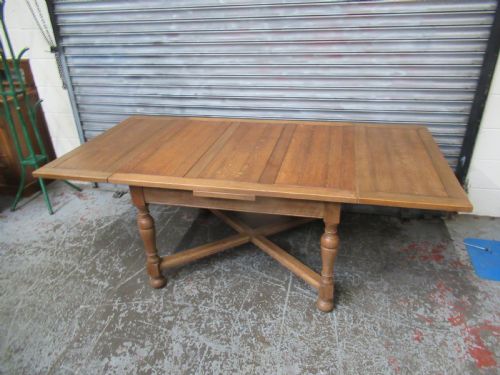 Light Oak 1920s   Extending Dining Table