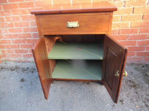 A VERY WELL MADE MAHOGANY INDUSTRIAL CUPBOARD - ADDITIONAL PHOTO 5