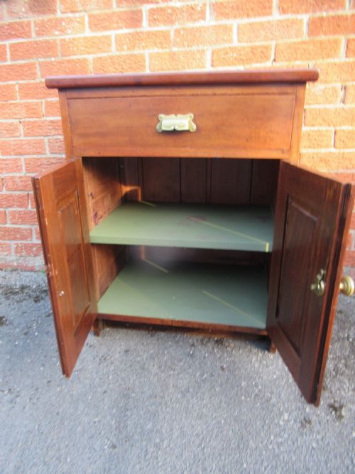 A VERY WELL MADE MAHOGANY INDUSTRIAL CUPBOARD - ADDITIONAL PHOTO 6