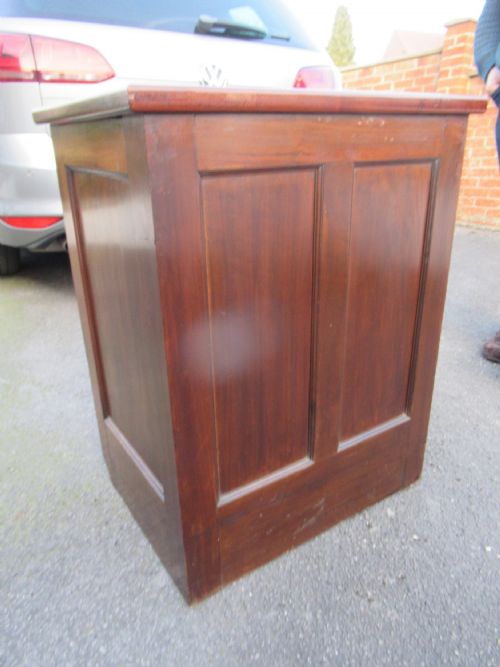 A VERY WELL MADE MAHOGANY INDUSTRIAL CUPBOARD - ADDITIONAL PHOTO 10