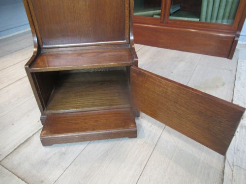 UNUSUAL OAK 1920S MAGAZINE RACK AND FOLDING READING TABLE - ADDITIONAL PHOTO 5