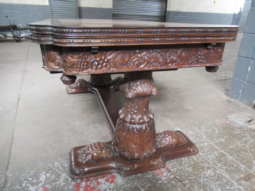 LARGE OAK EXTENDING DINING TABLE - ADDITIONAL PHOTO 10