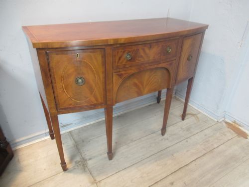 SMALL SIZE BOW FRONT GEORGIAN STYLE MAHOGANY SIDE BOARD