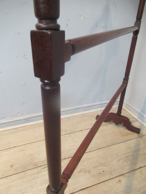 LARGE VICTORIAN PERIOD MAHOGANY TOWEL RAIL - ADDITIONAL PHOTO 6