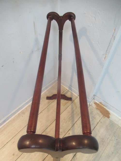 LARGE VICTORIAN PERIOD MAHOGANY TOWEL RAIL - ADDITIONAL PHOTO 8